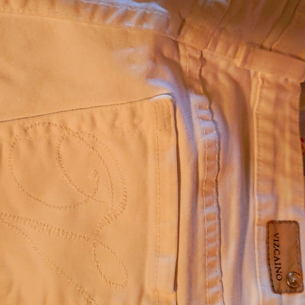 Vizcaino white pants